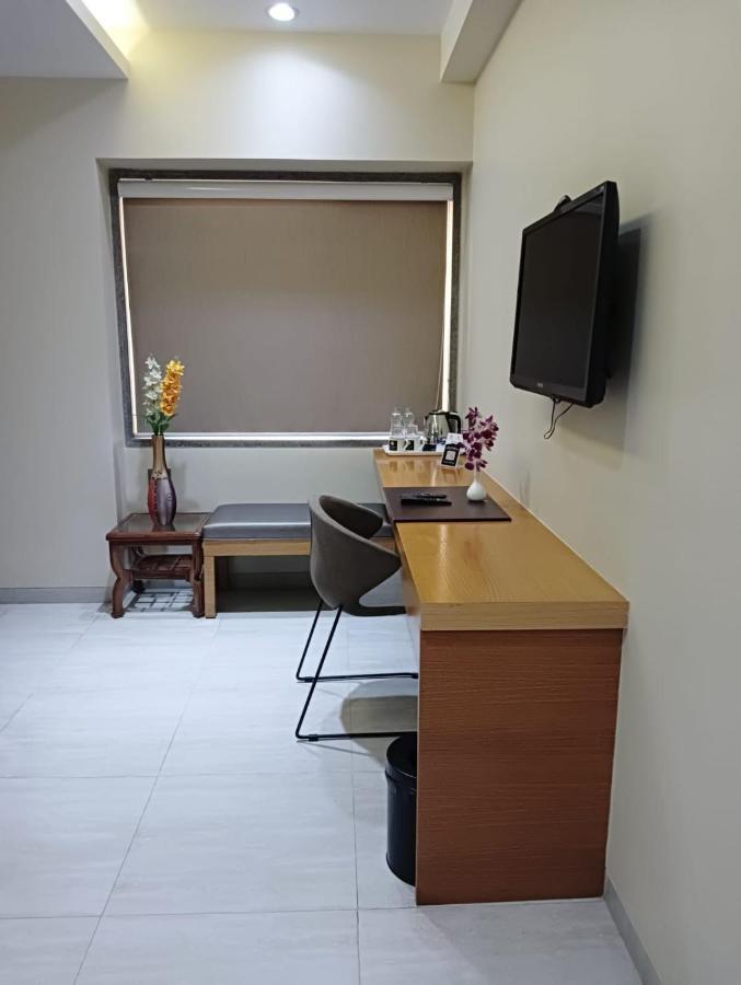 Hotel Suba Elite Vadodara Exterior photo