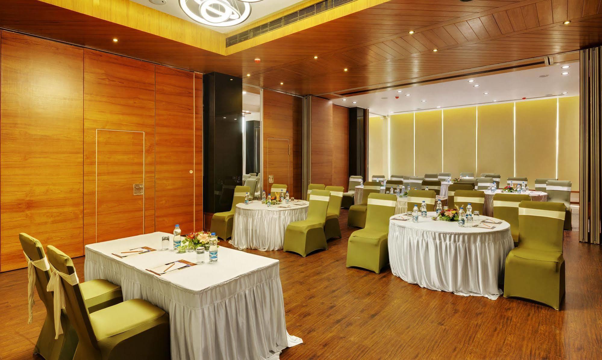 Hotel Suba Elite Vadodara Exterior photo